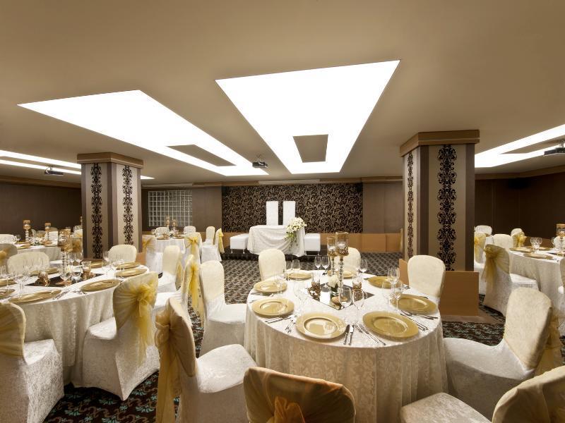 Aspera Hotel Altunizade Istanbul Bagian luar foto