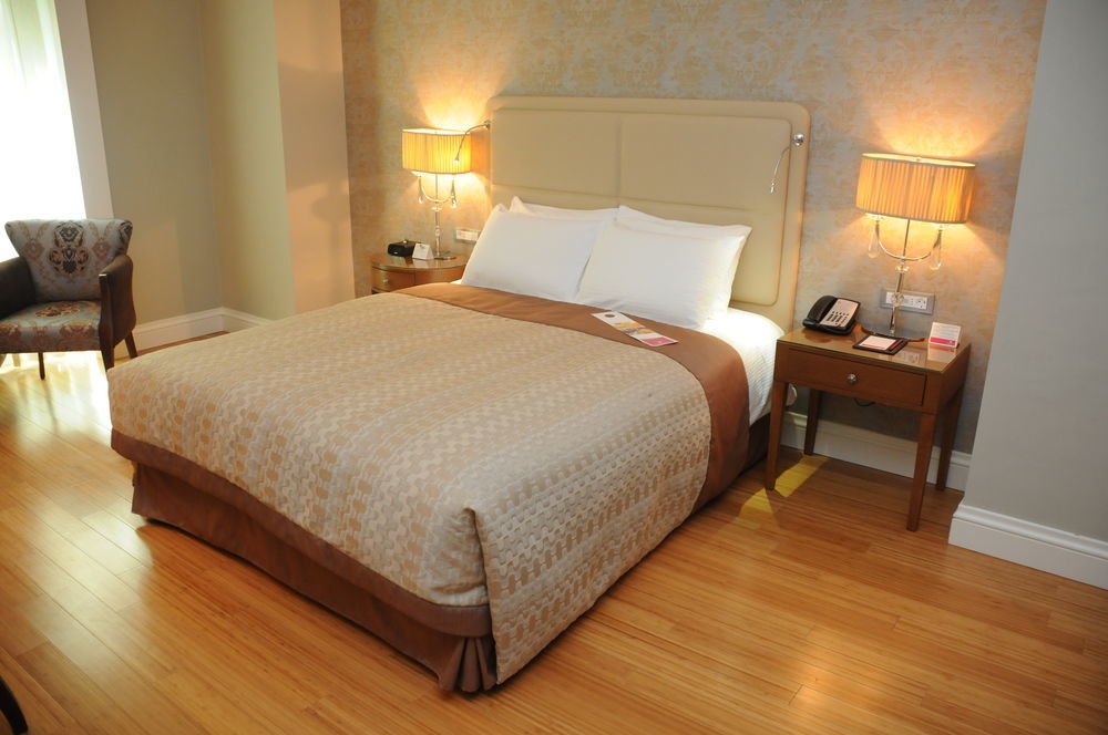 Aspera Hotel Altunizade Istanbul Bagian luar foto